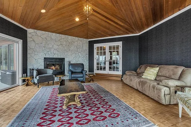 180 Hartshorne Rd — Photo 29