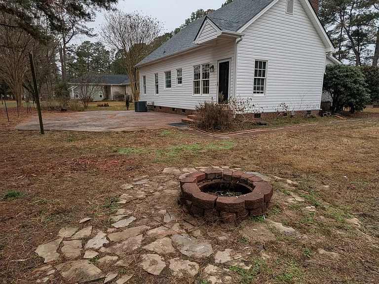 109 Highland Dr — Photo 34