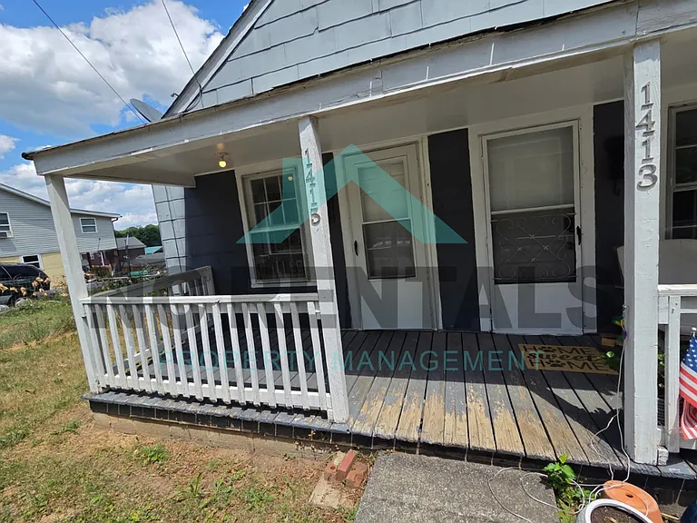 1415 Underwood Ave — Photo 19