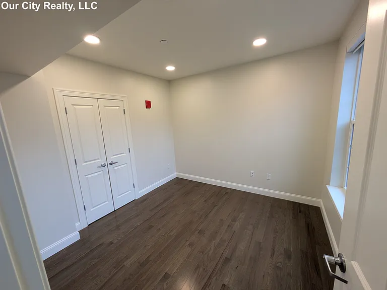 39 Herrick Rd #202 — Photo 8