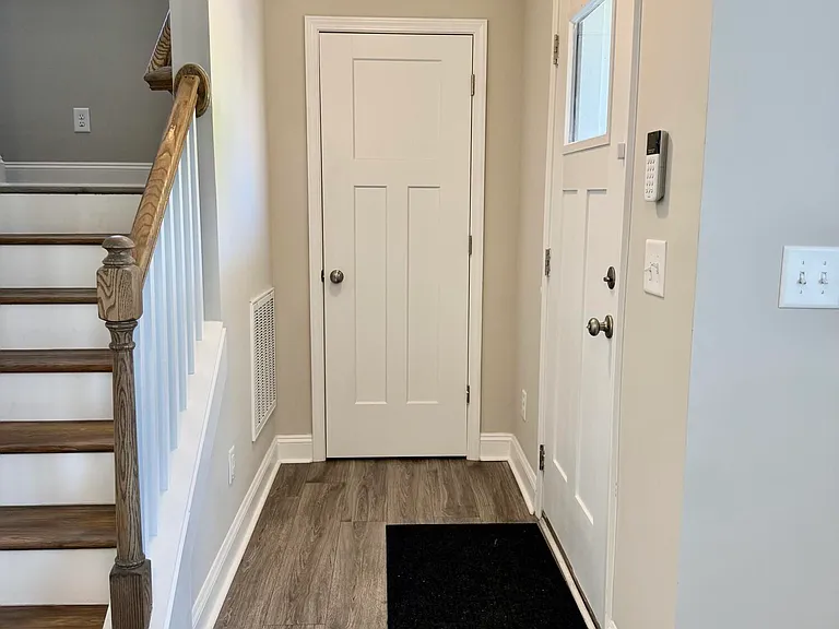 175 S Carlisle St — Photo 3