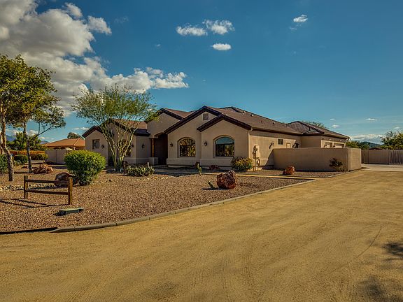 3rd image of 19407 W Ramos Ln