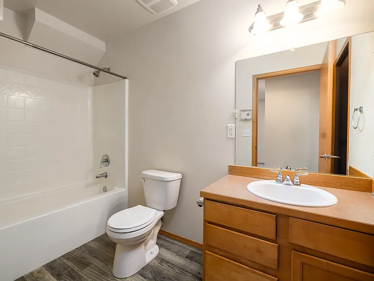 Chelsea Village Townhomes — Photo 18