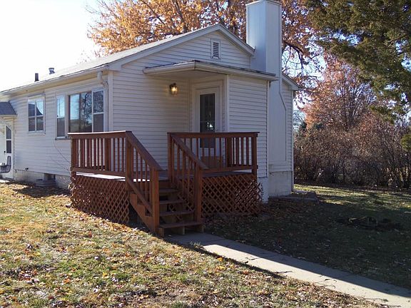 2nd image of 1205 Adams St