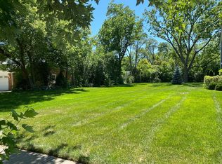 31867 Verona Cir, Beverly Hills, MI 48025