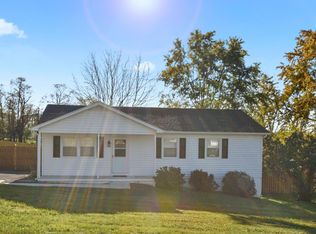 5211 Grove St, Stephens City, VA 22655
