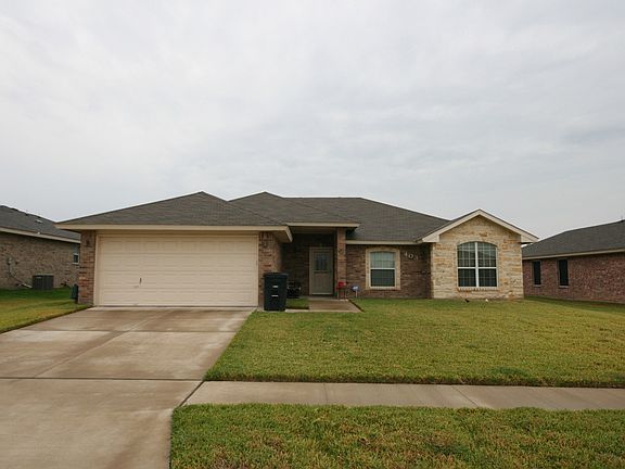 2nd image of 403 Leo Ln