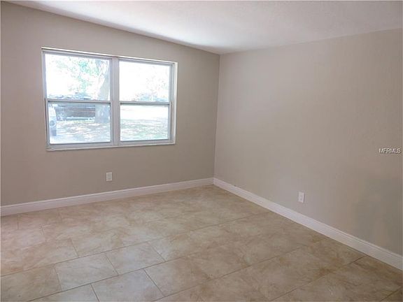 3rd image of 2458 18th Ave N