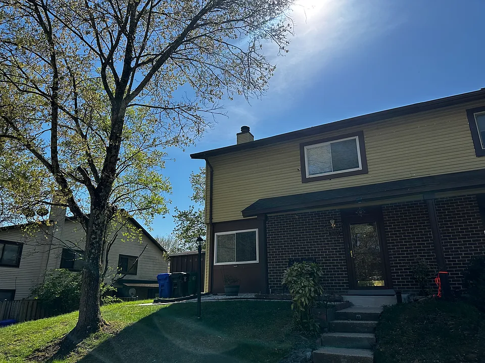 7650 Woodbine Dr