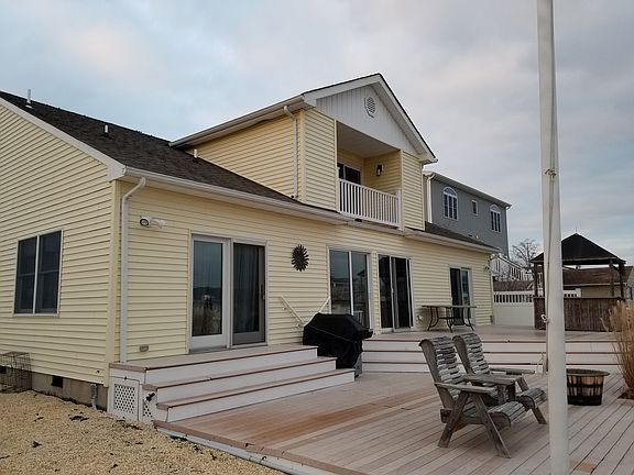 5th image of 11 Bahama Ave