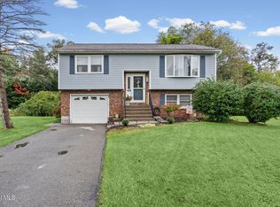 13 Andree Court, Schenectady, NY 12309