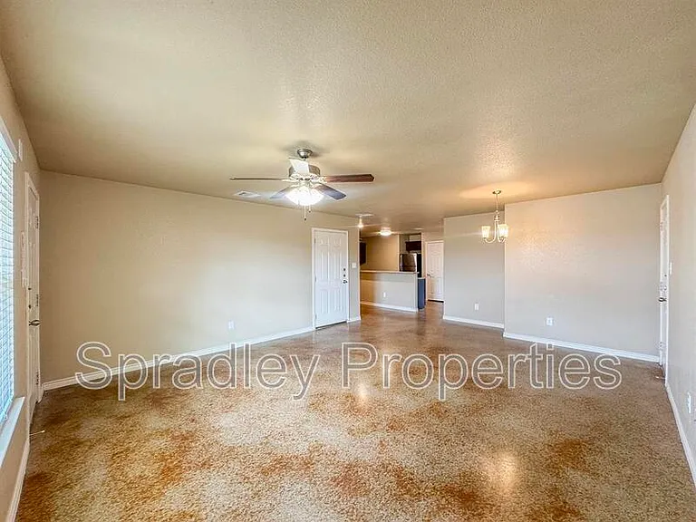 1512 Kal Ct — Photo 2
