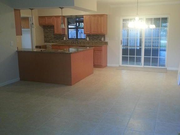 3rd image of 970 Miracle Way