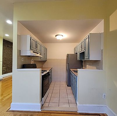 5th image of 25 W 120th St #4