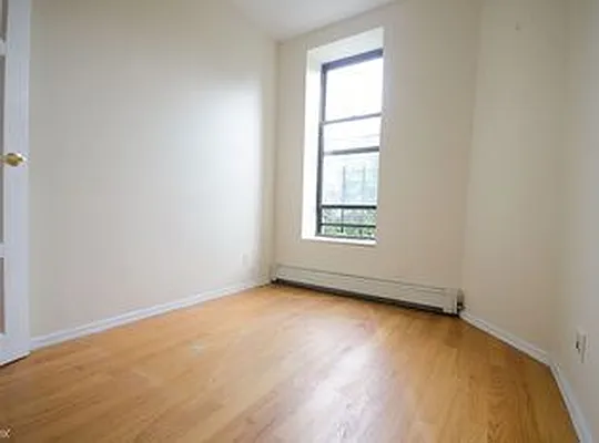 Rented by Warren T Real Estate Corp. | media 3