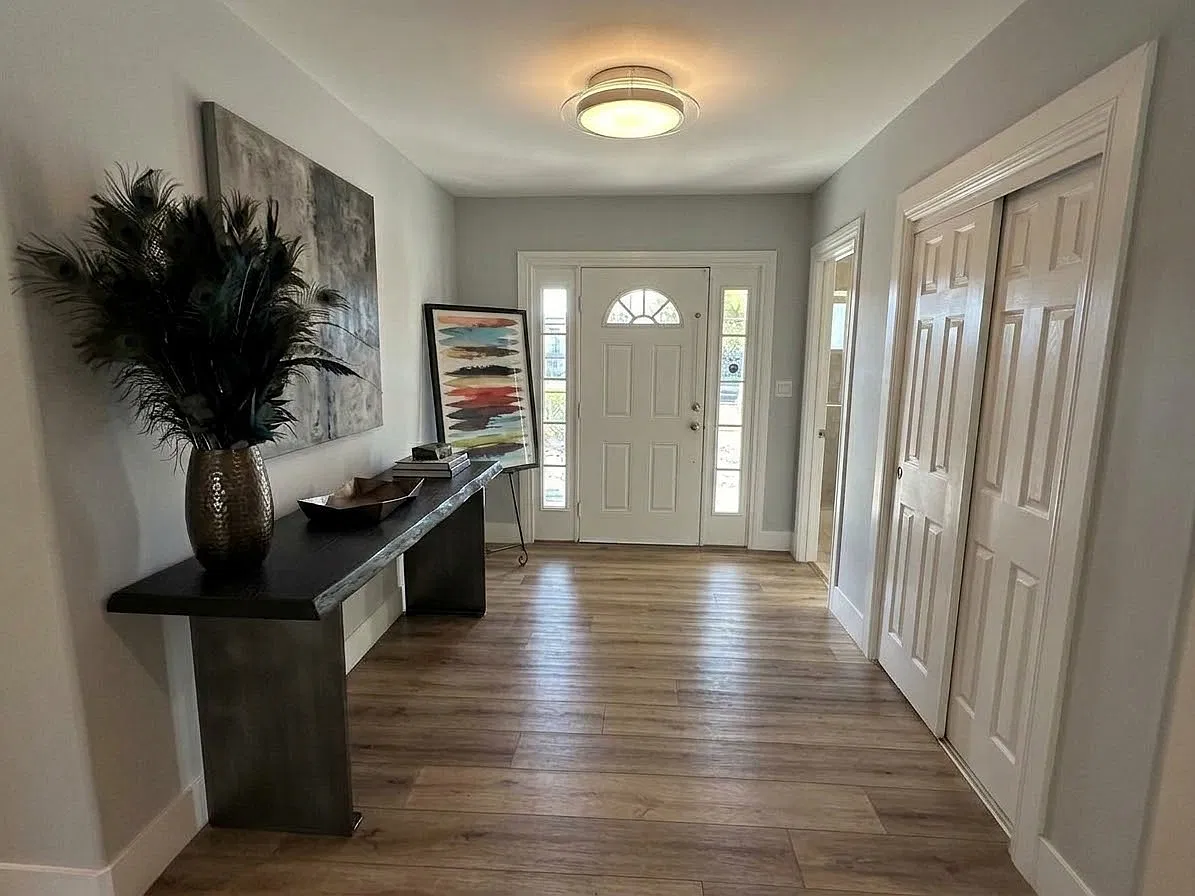 4 bed, 3236 sqft, $3,500 — Photo 2