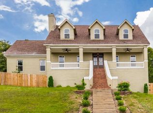 15 Levant Dr, Little Rock, AR 72212