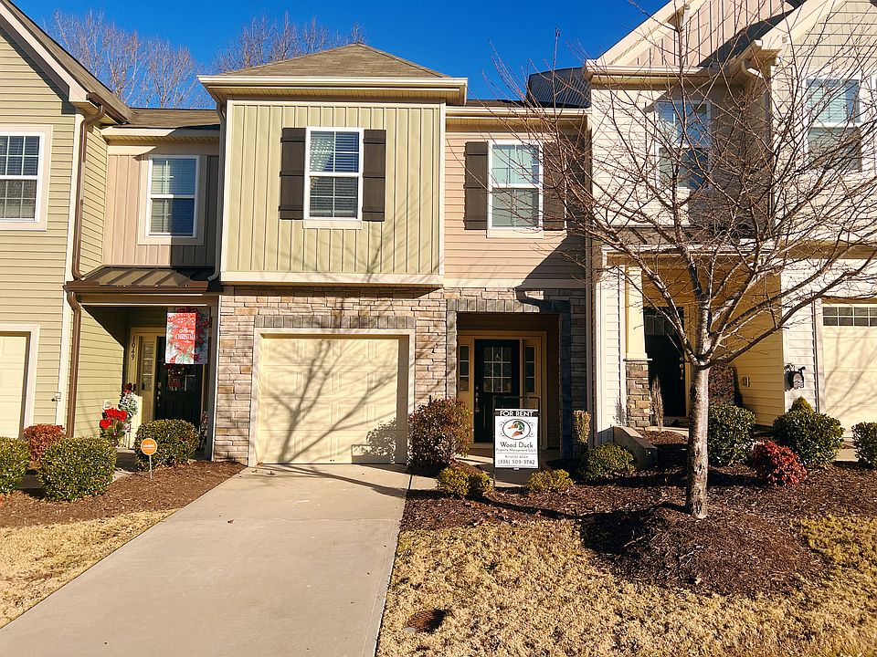 1st image of 1045 Coldstream Dr #1045