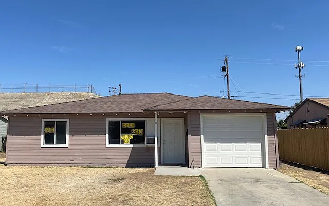 3 bed, 1002 sqft, $1,990 — Photo 2