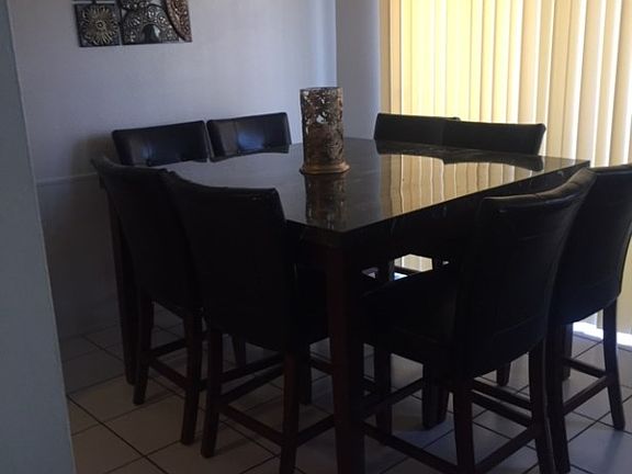 3rd image of 1096 N Mollison Ave APT 4