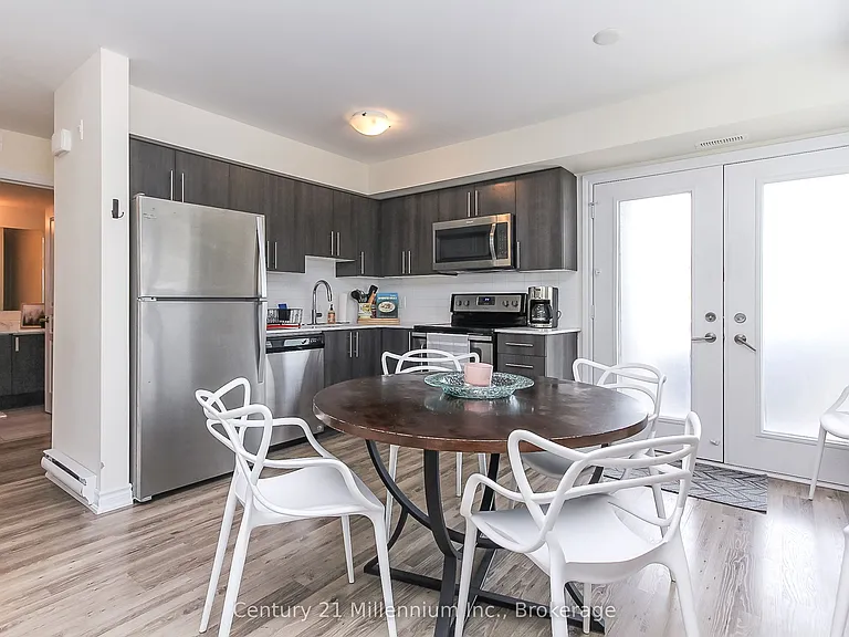 7 Anchorage Cres #108 — Photo 8