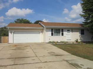 3742 Braemore Dr, Janesville, WI 53548