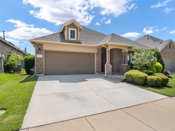 916 Hawks Way, Argyle, TX 76226