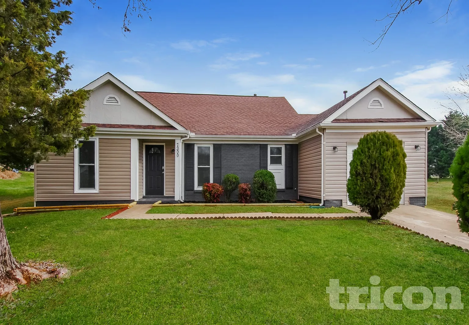 7300 Yorkville Court Charlotte NC — Photo 1