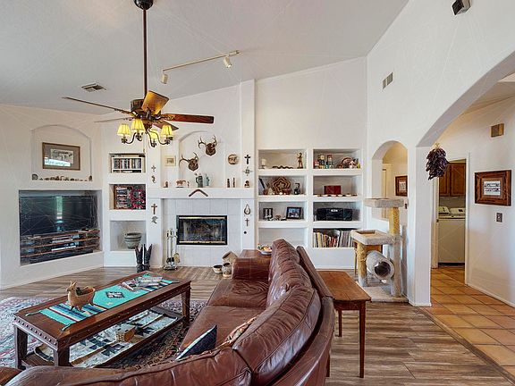 5th image of 10558 W Bel Air Cir
