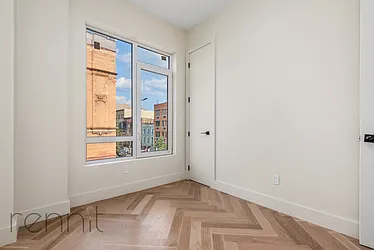 Rented by Rennit Inc.