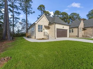 3509 Skycrest Dr, Raleigh, NC 27604