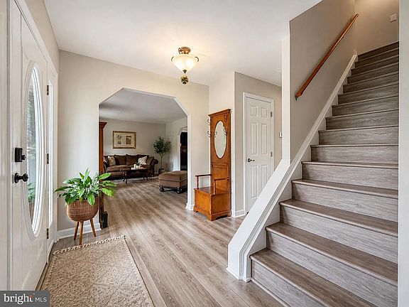 5th image of 1154 Amber Way