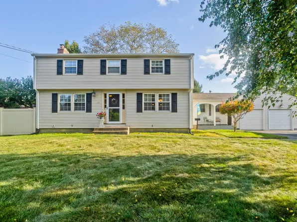 17 Field Road, Enfield, CT 06082
