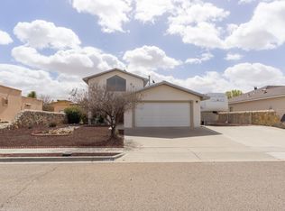 2072 Reina Dr, Las Cruces, NM 88007