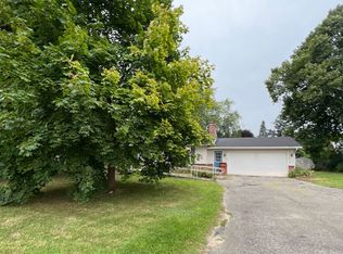 7998 County Farm Rd, Greenville, MI 48838