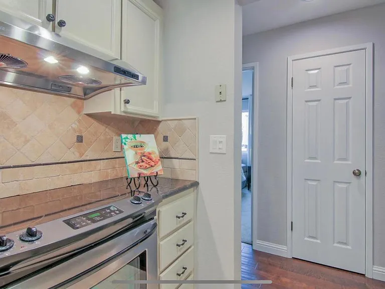4850 Lakebird Pl — Photo 12