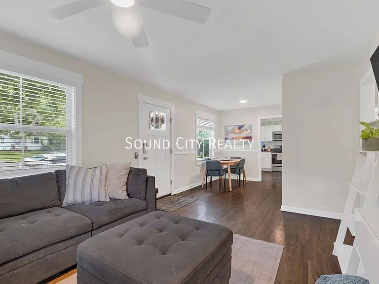 2929 Emery Dr — Photo 20