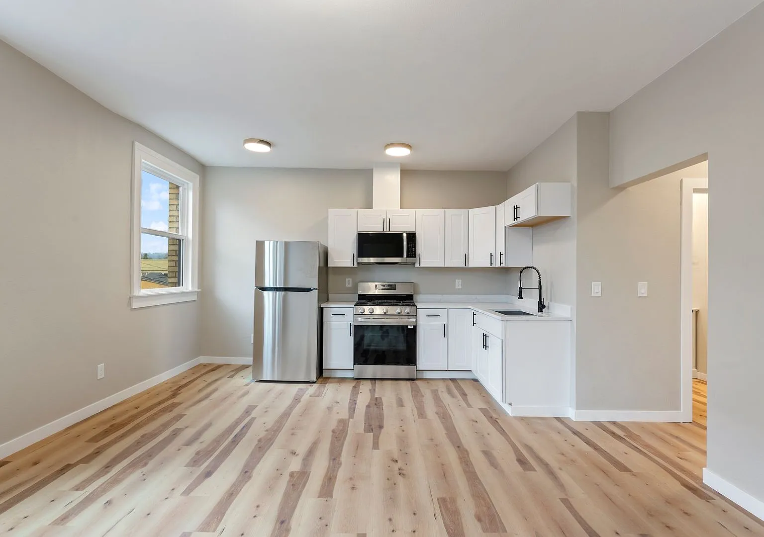 Sunnymot Apartments — Photo 3