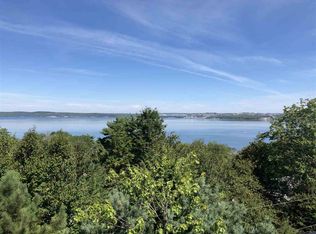 57 Bayview Rd, Halifax, NS B3M1N8