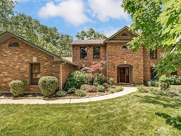 3rd image of 9537 Meadow Woods Ln
