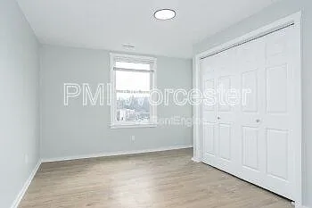 8 Pond St — Photo 8