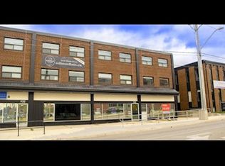 936 King St W #304, Kitchener, ON N2G1G4