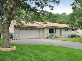 122 Egret Blvd NW, Coon Rapids, MN 55448