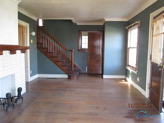 3rd image of 1301 Thatcher Dr