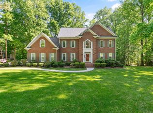 9800 Woodsong Ct, Raleigh, NC 27613