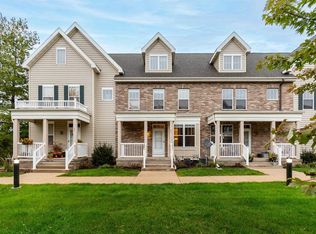 45 S Gardens Way, Fitchburg, WI