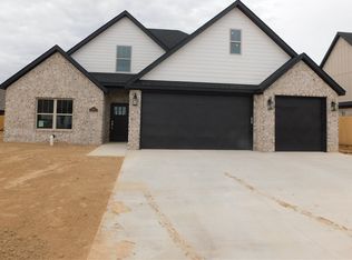 1235 Carrara St, Springdale, AR 72762