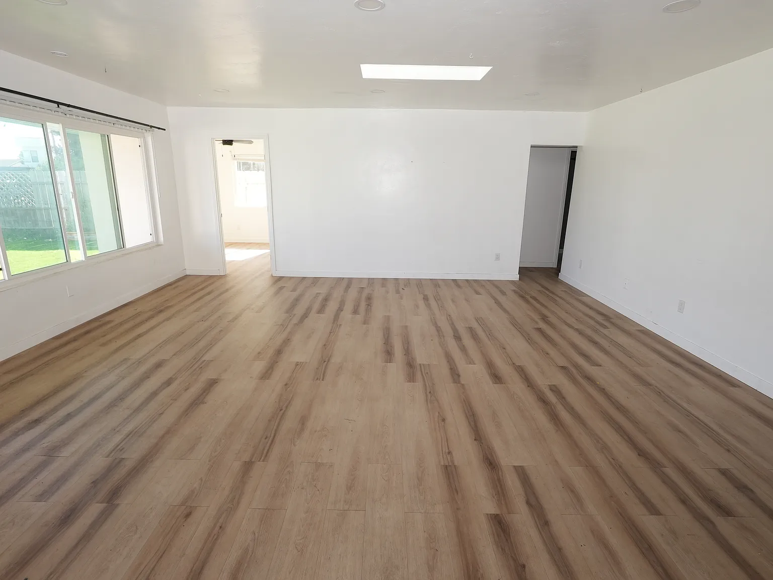 6 bed, 1700 sqft, $9,000 — Photo 4