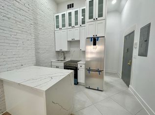268 W 77th St #3, New York, NY 10024