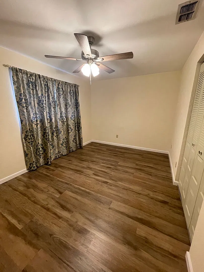 DANIT0914 — Photo 1